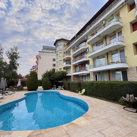 Emilia Sunny Gardens - Cozy Seaside Pool * Sunny Beach