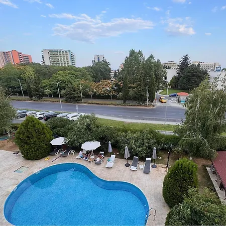 Apartamento Emilia Sunny Gardens - Cozy Seaside Pool *